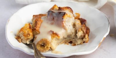 Pudding au pain aux bananes (recette simple)