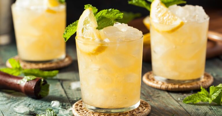 20 meilleurs cocktails de Noël Bourbon pour les vacances
