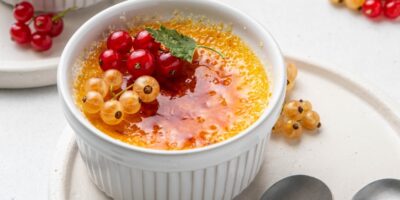 23 meilleures saveurs et recettes de crème brûlée