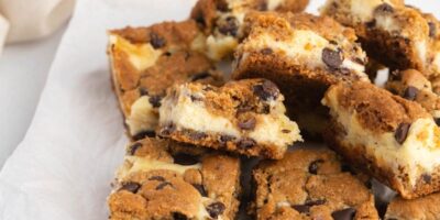 Barres de gâteau au fromage aux pépites de chocolat
