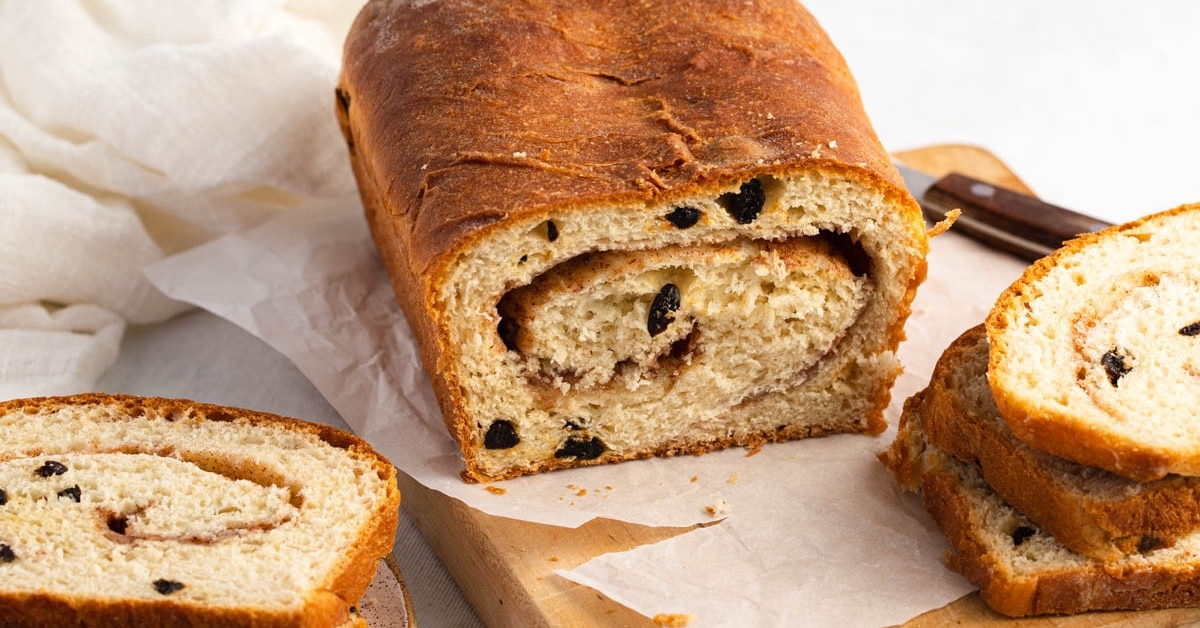 Pain aux raisins et à la cannelle (recette facile)