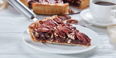 Pouvez-vous congeler la tarte aux noix de pécan ?  (Conseils faciles)