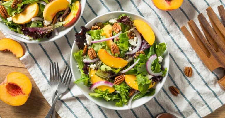 10 meilleures recettes de salade de pêches à faire à la maison