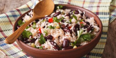 10 recettes faciles de riz et de haricots pour le dîner