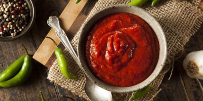 13 substituts Sriracha (10+ alternatives classées)