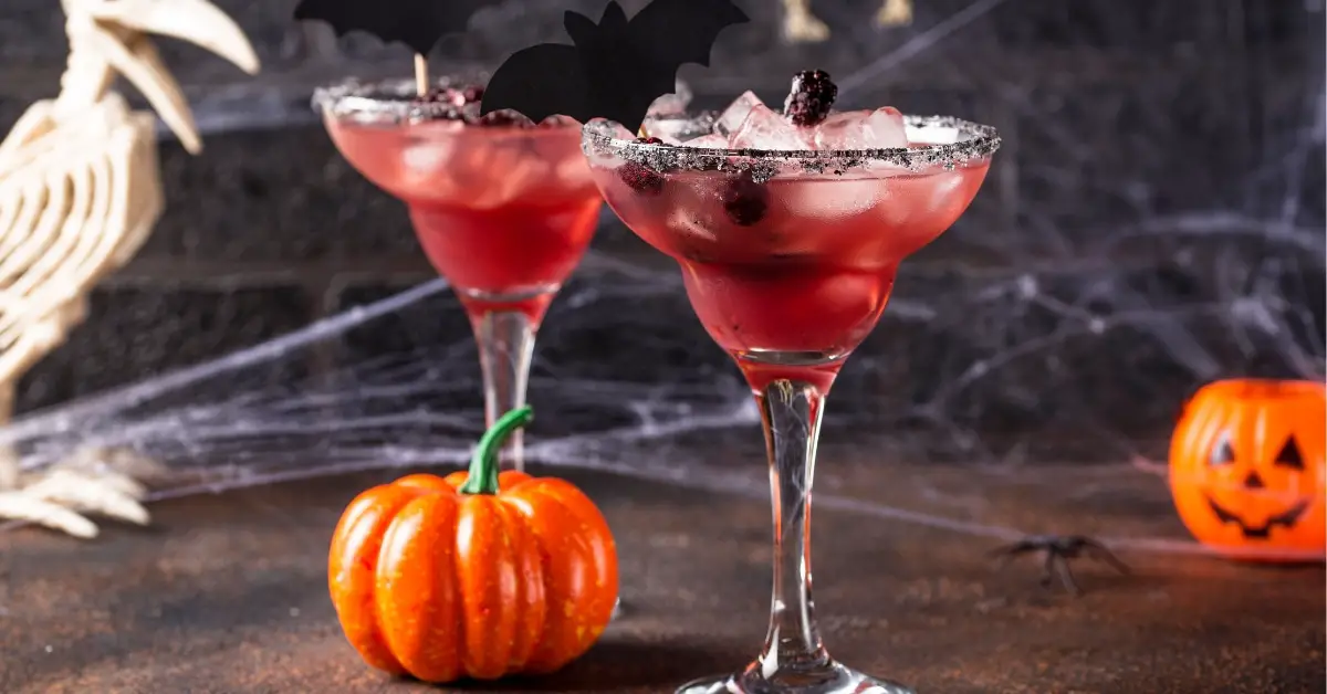 17 cocktails effrayants d'Halloween avec de la vodka (+ recettes faciles)