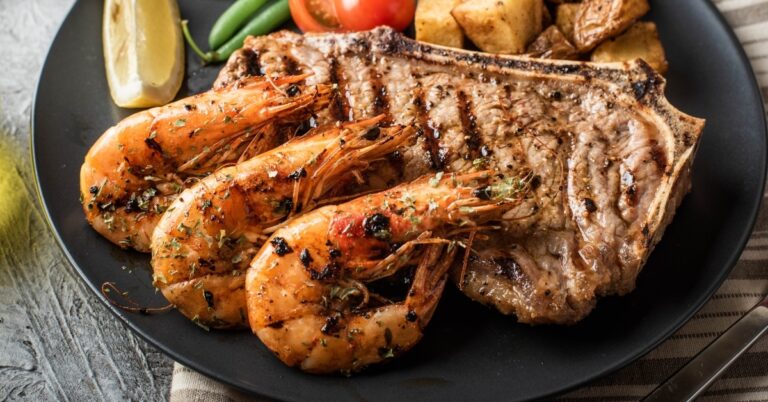 17 recettes de steak et de crevettes (+ idées de dîner faciles)