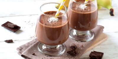 20 smoothies riches en protéines (+ recettes faciles pour perdre du poids)