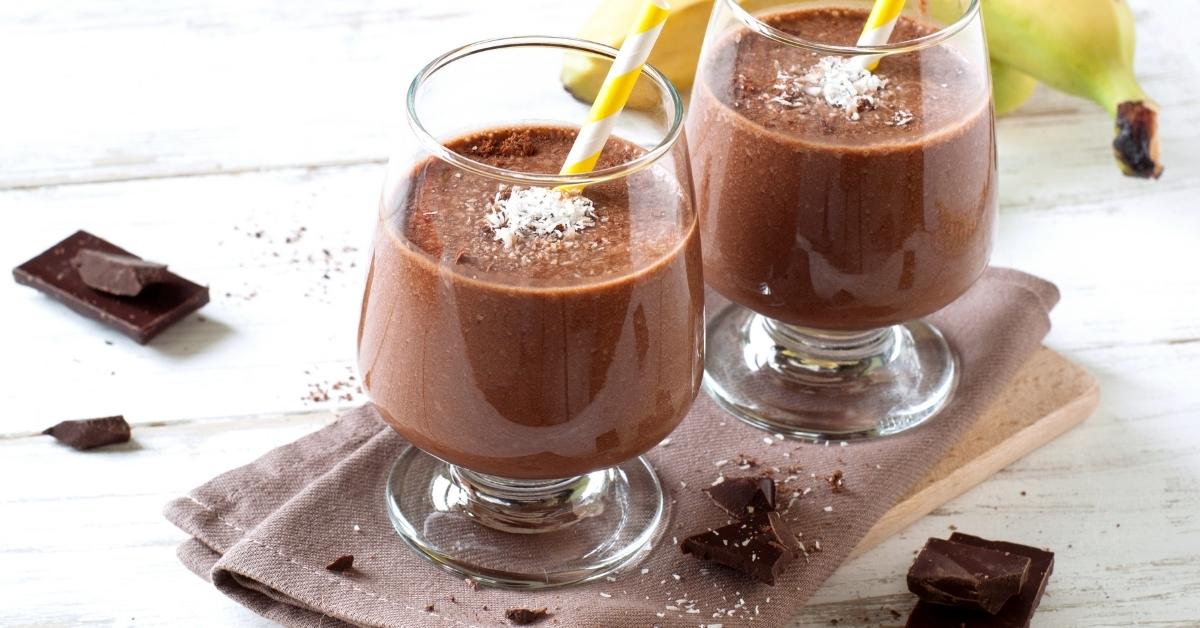 20 smoothies riches en protéines (+ recettes faciles pour perdre du poids)