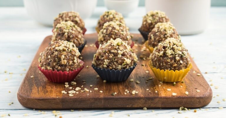 23 recettes de boules protéinées sans cuisson à essayer aujourd'hui