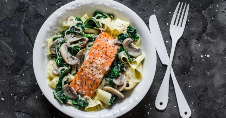 25 meilleures recettes d'épinards et de champignons