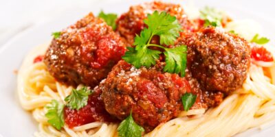 25 meilleurs plats d&rsquo;accompagnement pour les pâtes (+ recettes faciles)