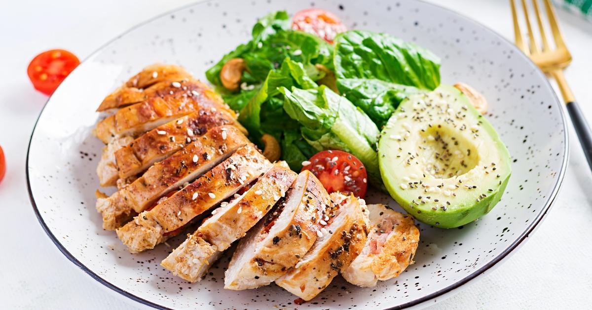 30 recettes faciles de poulet paléo à préparer pour le dîner