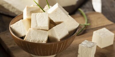 Comment congeler du tofu pour le rendre encore meilleur