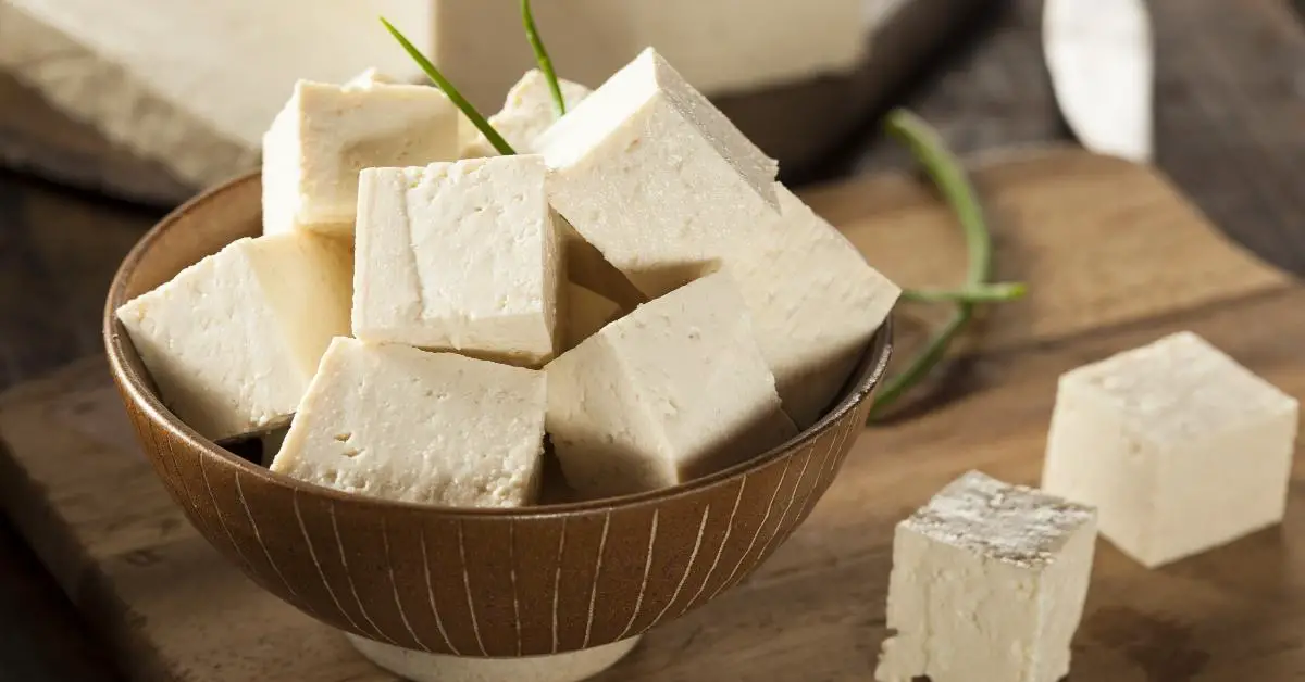 Comment congeler du tofu pour le rendre encore meilleur