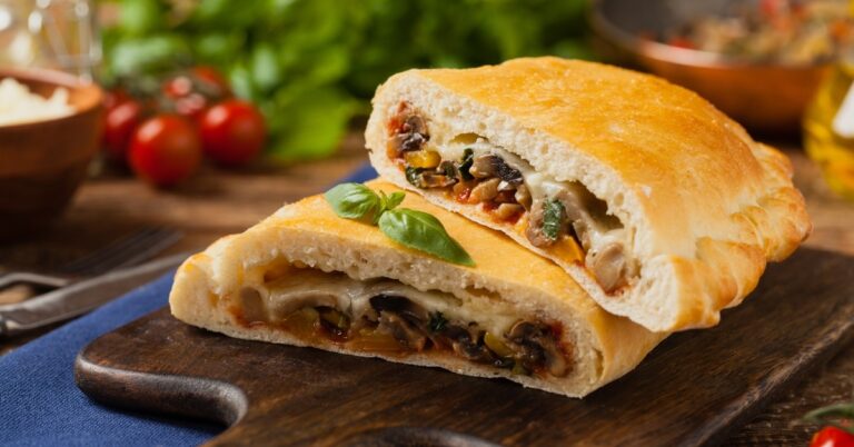 Comment réchauffer une calzone (4 méthodes simples)