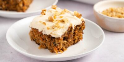 Gâteau aux carottes moelleux (+ glaçage au fromage à la crème !)