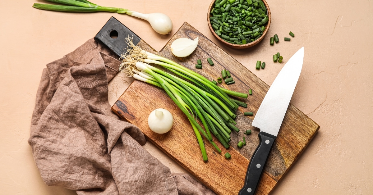 Oignons verts vs oignons verts (voici la différence)