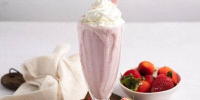 Recette de milkshake aux fraises fraîches