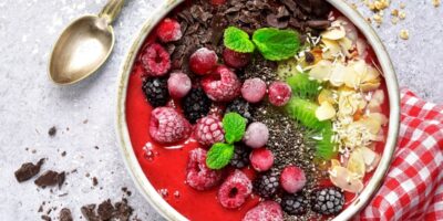 20 smoothies aux superaliments sains pour bien commencer votre journée