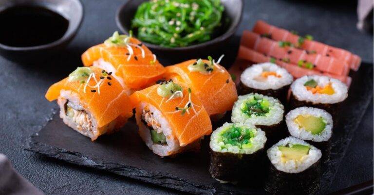 25 meilleures recettes de sushi végétaliennes (petits pains faits maison et plus)