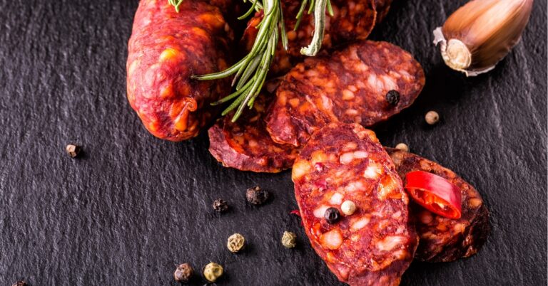 Qu’est-ce que le chorizo ​​?  (+ Comment l'utiliser)