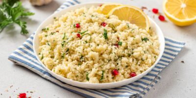 Qu’est-ce que le couscous ?  (+ Comment le cuisiner)