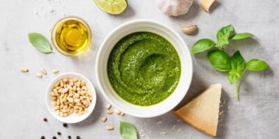 Qu&rsquo;est-ce que le pesto et comment le préparer à la maison ?