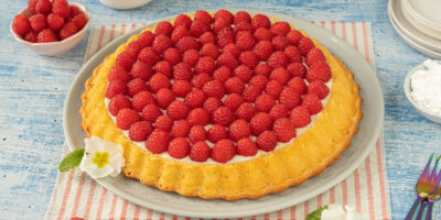 Gâteau aux framboises avec ▷ pudding et génoise