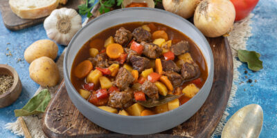 Soupe de goulasch ▷ à la hongroise