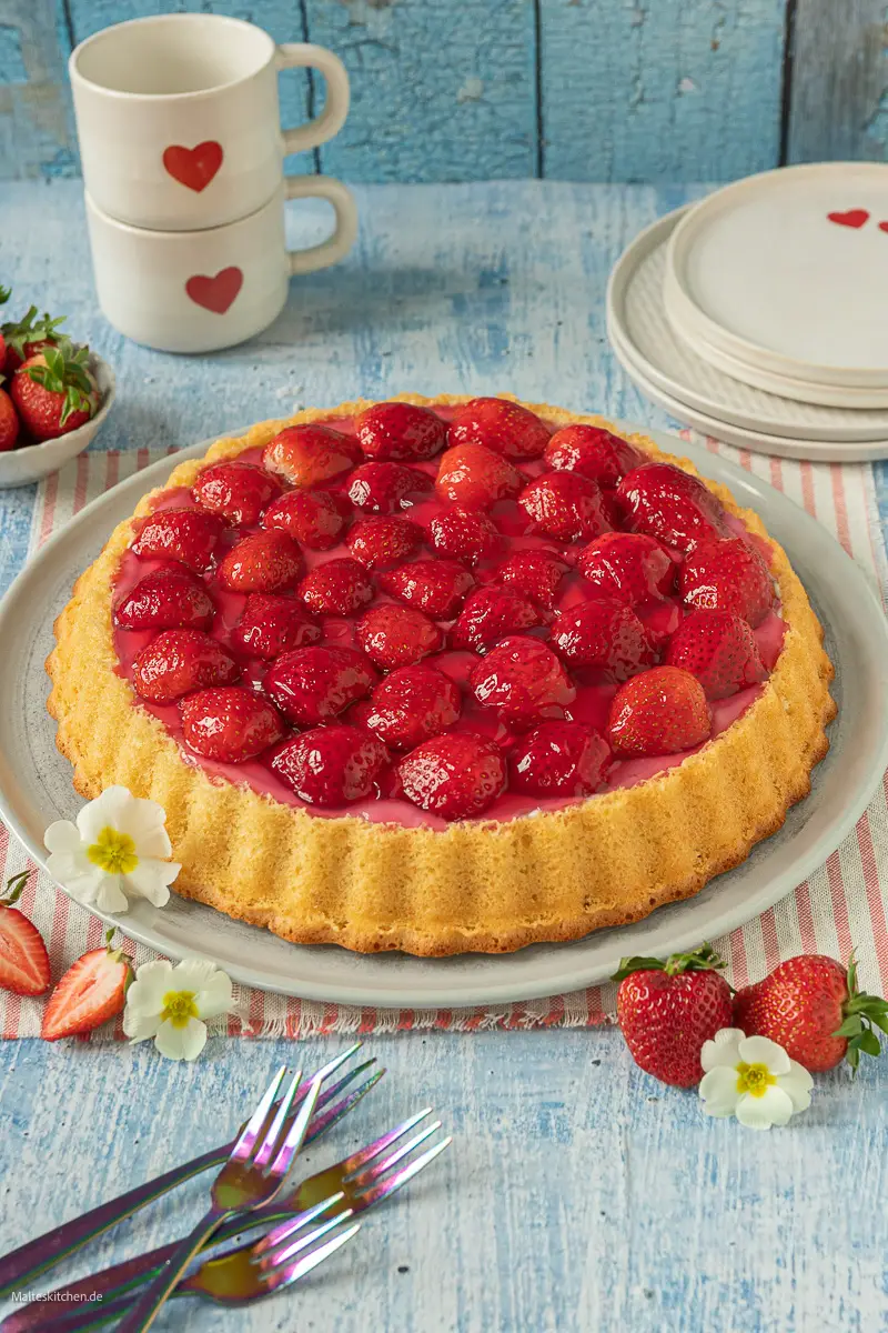 Gâteau aux fraises et pudding à la vanille