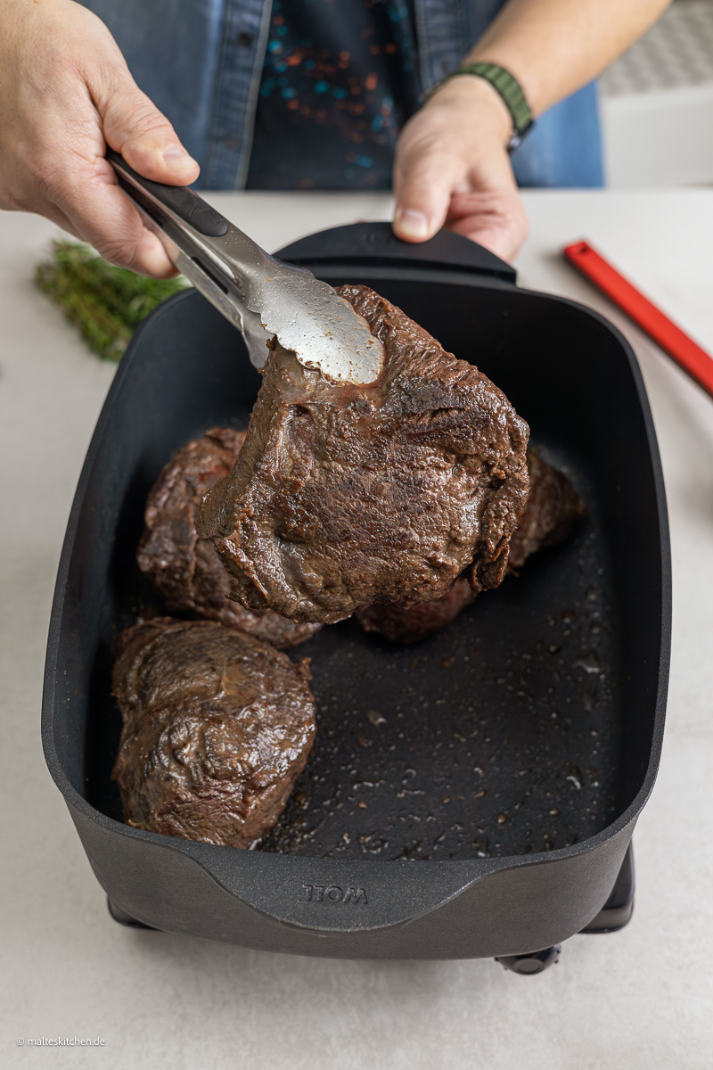 Faire frire les joues de bœuf
