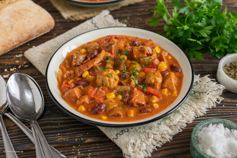 Casserole copieuse du four ▷