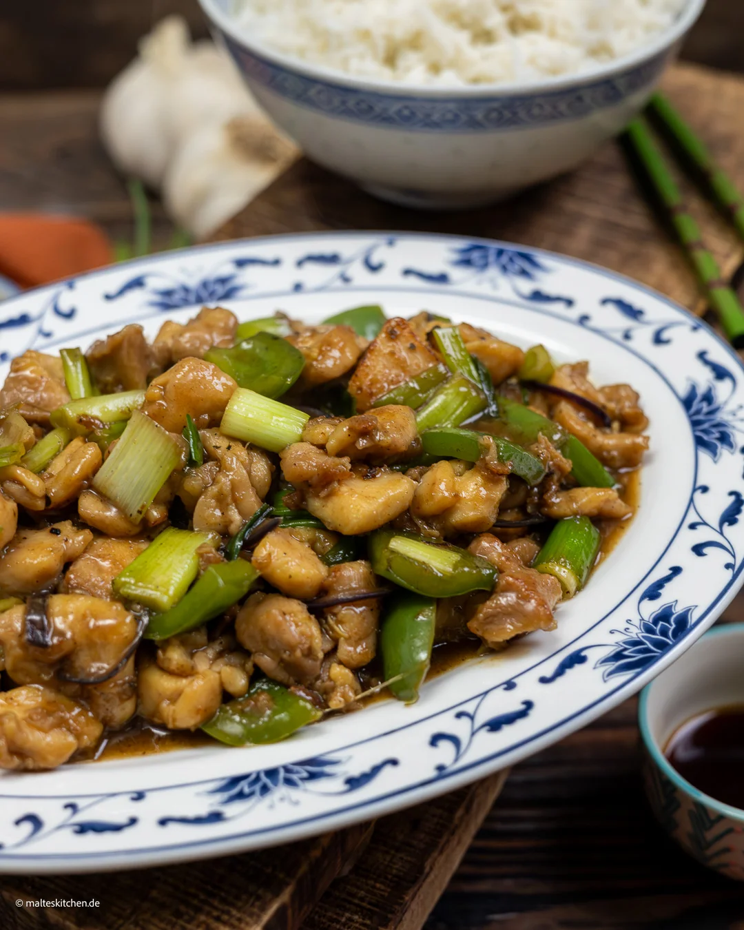 Poulet tendre du wok.