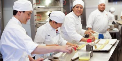 La formation CAP pâtissier à domicile : un choix pertinent pour une carrière réussie