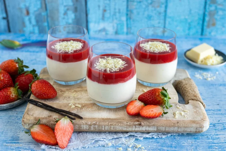 Dessert glacé aux spaghettis ▷ dans un verre