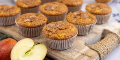 Muffins aux pommes avec ▷ croûte de sucre et de cannelle |  moelleux et extra juteux