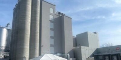 King Milling célèbre l'ouverture d'une nouvelle usine