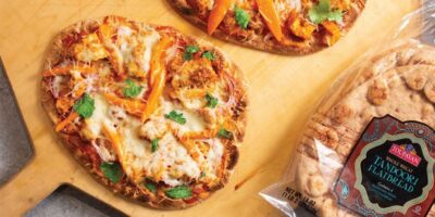 Les pains plats se vendent grâce à la fraîcheur