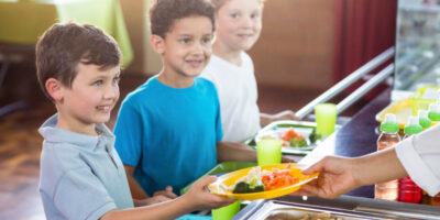 Les sucres ajoutés à l'honneur dans les normes relatives aux repas scolaires