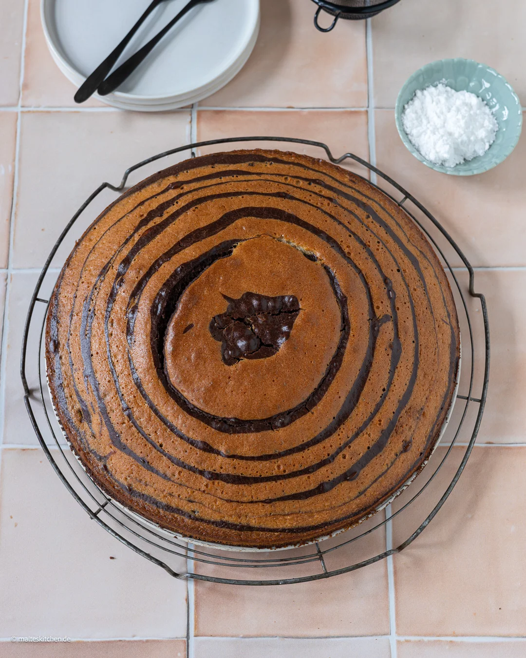 Gâteau marbré à motif zèbre