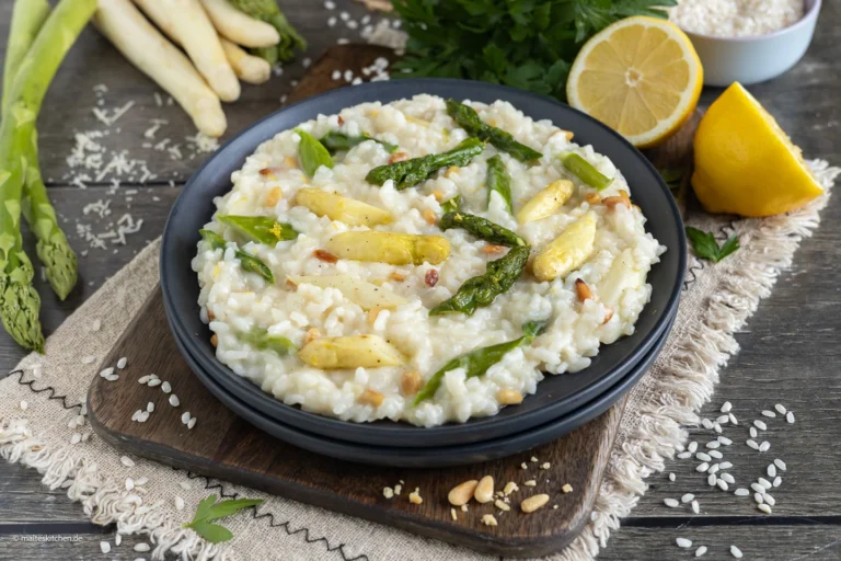 Risotto aux asperges aux asperges blanches et vertes