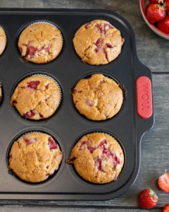 Muffins dans un moule à muffins