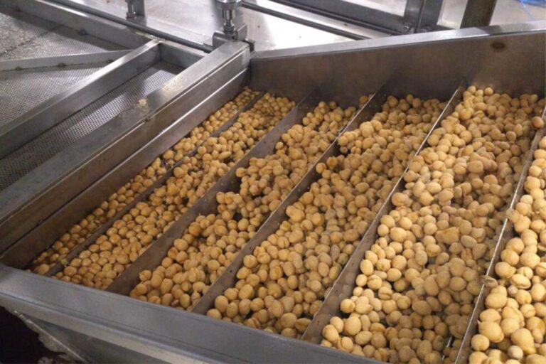 Les fabricants de snacks cherchent à vivre et à laisser frire