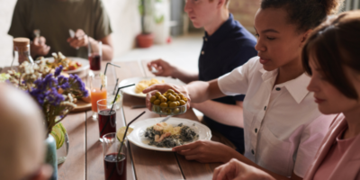 5 idées de repas pour un anniversaire inoubliable