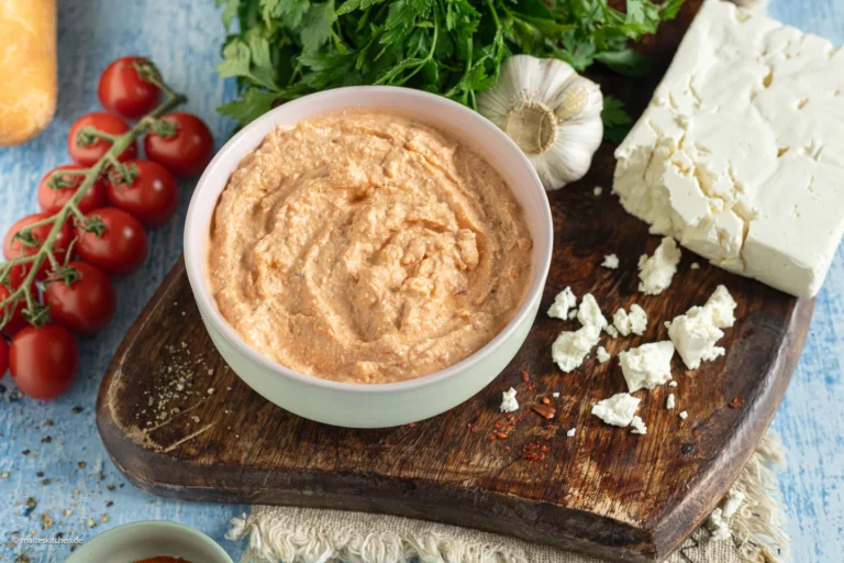 Crème de fromage de brebis turque maison |  extra crémeux et délicieux