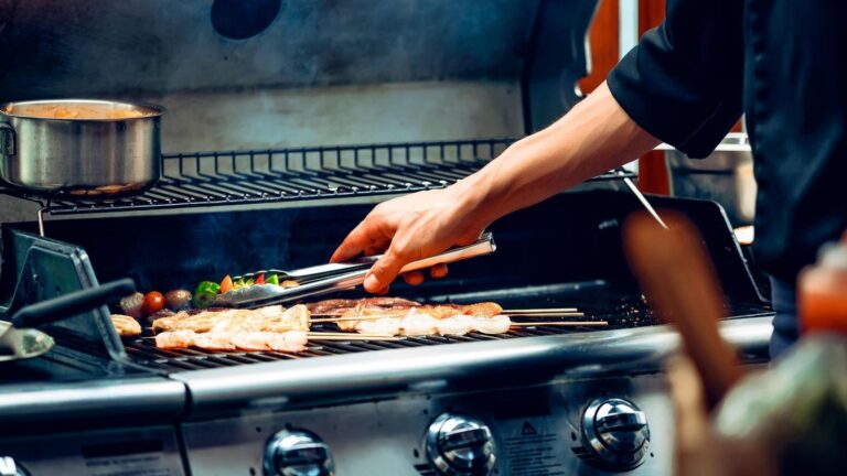 7 conseils de pro pour le meilleur barbecue d'été de tous les temps