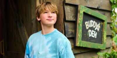Buddy Oliver suit les traces de son père Jamie avec son premier livre de cuisine
