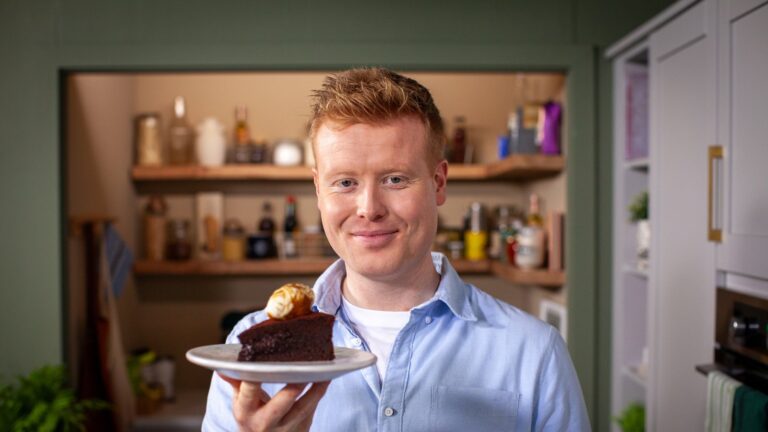 Off Duty Chef : Gâteau au chocolat sans farine avec ondulations de caramel salé