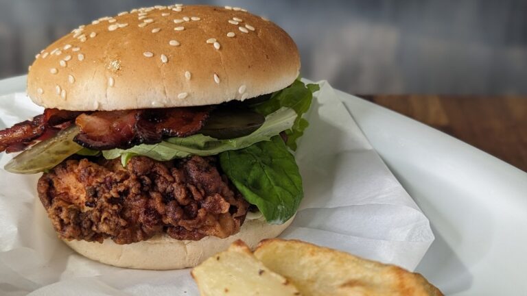 Le burger au poulet croustillant au babeurre de Brian McDermott : aujourd'hui